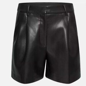 Aritzia - Wilfred Effortless 5" Shorts in Vegan Leather